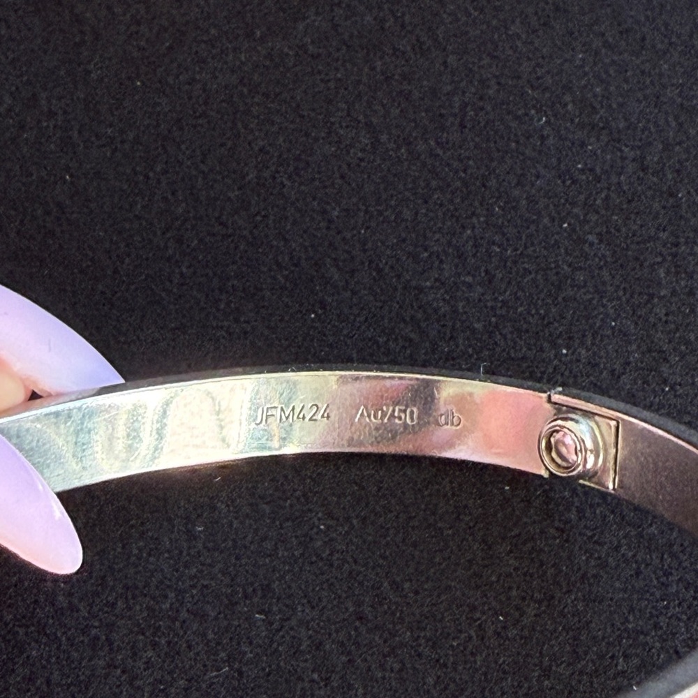 Authentic Cartier LOVE BRACELET, CLASSIC MODEL, 17 size. - Picture 4 of 16
